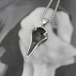 Collier avec pendentif crâne de corbeau viking en acier inoxydable pour hommes