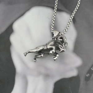 Hip hop 3D ox bull pendant necklace in antique silver steel with box chain for men