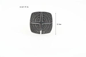 Macro shot of vintage titanium steel square ring with 20.4g weight and 22.8mm height
