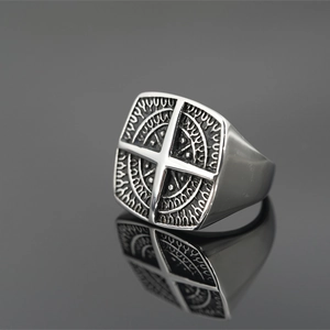 Vintage Punk Titanium Steel Cross Signet Ring For Men Square Geometric Tribal Compass Pattern Retro Biker Finger Ring Jewelry