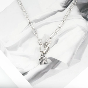 Collier hip hop en acier titane argent avec pendentif boîte Paris et fermoir à bascule OT