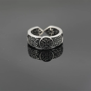 Vintage industrial titanium steel adjustable open ring with engraved star pattern for men