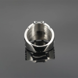 Vintage crown ring in polished silver titanium steel with retro embossed hip hop patterns