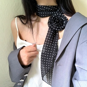 Foulard Long Et Étroit Élégant Pour Femmes Avec Décoration De Rose 3D Et Imprimé À Pois Cravate En Satin Synthétique