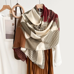 Women Geometric Printed Scarf Vintage Houndstooth Plaid Shawl Polyester Fashion Large Wrap For Daily Travel Office Scarf