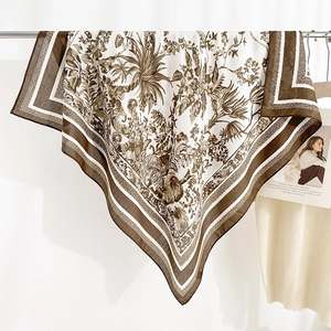 Elegante foulard quadrato retrò a spina di pesce con motivi floreali tropicali e bordi
