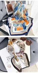 Dettagli di foulard quadrati con stampa a fibbia vintage e finitura in raso setoso