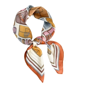 Foulard quadrato in seta con stampe geometriche colorate moderne e motivi artistici
