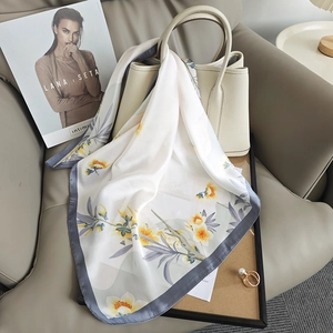Elegant Floral Print Square Scarf Satin Feel Fashionable Commute Scarf For Women Lightweight Botanical Printed Neck Scarf