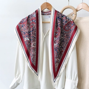 Women Elegant Satin Paisley Printed Triangular Scarf Vintage Old Money Style Large Shawl Fashion Decorative Wrap Accessory