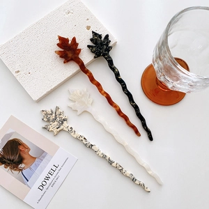 Pic à Cheveux Rétro en Feuille d'Érable en Acétate pour Femmes Élégante Épingle à Cheveux Ondulée Accessoires de Coiffure Chic