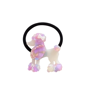 Élastique à cheveux caniche en acétate avec strass roses brillants sur fond blanc pur