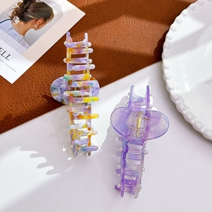 Set of 2 large floral marble acetate hair claws with pearls for women's hairstyling