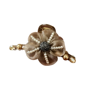Grande pince à cheveux élégante avec fleur en tissu, perles et cristaux dorés