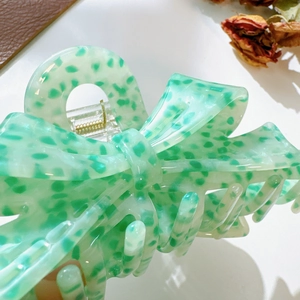 Elegant green tortoiseshell acetate butterfly hair claw clip with strong metal spring
