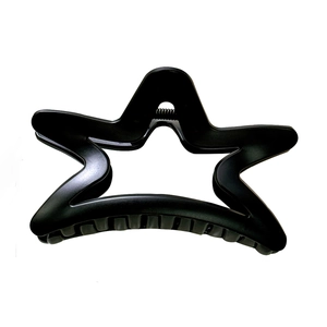 Pince à cheveux étoile noire mate avec grand design creux pour coiffure de cheveux épais