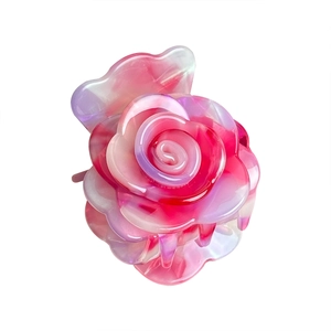 Eleganter 3D-Haarklammer in Rosenform aus Acetat mit pink-violettem Marmormuster