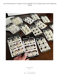 Lot de 6 mini pinces à cheveux perles formes couronne et ours sur carte 12x7cm