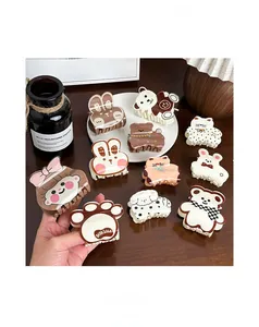 Détails de pinces à cheveux mignonnes en acrylique avec motifs d'ours et de lapin colorés