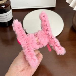 Pince à cheveux en fausse fourrure rose pelucheuse pour femmes au style automnal