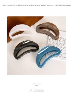 Detail showing 12cm resin hair claws in four colors with exact size and weight specs