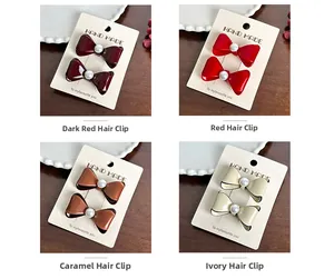 Détails de barrettes nœuds en quatre couleurs avec perles en rouge, caramel et crème