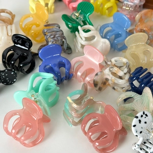 Mini pinces à cheveux en acétate aux couleurs gelée variées et motifs marbrés