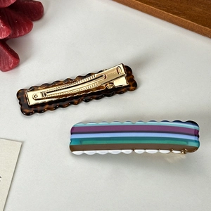 Lot de barrettes en acétate avec motif écaille et rayures colorées pour femmes