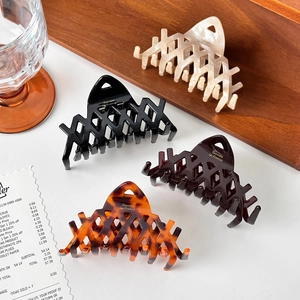 French Vintage Acetate Hair Claw Clip Geometric Hollow Shark Clip Elegant Hair Catch For Women Daily Fashion Accessories