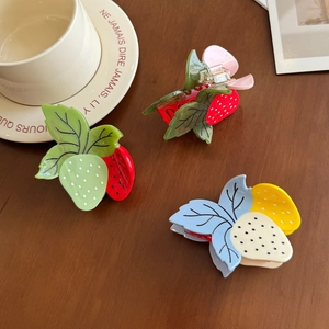 Pince à Cheveux Fraise en Acétate Douce et Mignonne Mode Biomimétique Couleur Contrastée Forme Fruit Épingle à Cheveux Pince Requin pour Femmes Accessoires