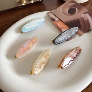 Pinces à Cheveux Bec de Canard en Acétate de Cellulose Élégantes avec Strass Incrustés Texture Ondulée Accessoires de Coiffure Style Coréen pour Femmes