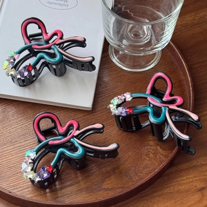 Fashion Resin Bowknot Hair Claw Clip For Women Rhinestone Shark Clip Dripping Oil Wave Pattern Heart Shape Hair Accessory