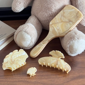 Marble Texture Acetate Hair Claw Clip And Wooden Massage Air Cushion Comb Maple Leaf Shell Shape Elegant Hair Accessories
