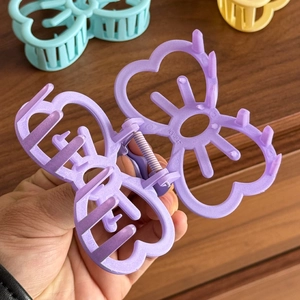 Pince à cheveux papillon violet mat élégante pour cheveux épais et coiffures chignons