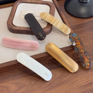 Barrette à Cheveux en Acétate Mode Élégante Artisanale Française Pinces Ovale Bec de Canard Pour Femme Accessoire de Coiffage Polyvalent