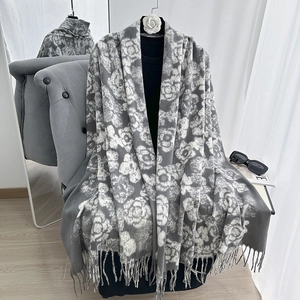 Women's Winter Camellia Printed Cashmere-Like Scarf Elegant Large Thick Warm Shawl Vintage Wrap With Tassels Soft Accessory