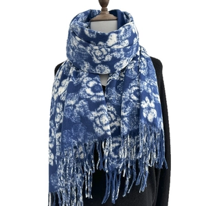 Blue and white floral printed scarf with tassels in soft imitation cashmere texture