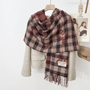 Luxurious wool scarf with retro burgundy plaid pattern and elegant long fringes