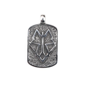 Retro stainless steel wolf totem dog tag necklace with hammer textured metal finish