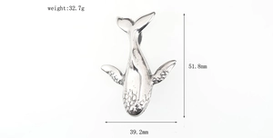 Spécifications détaillées de la taille du pendentif baleine avec dimensions et poids
