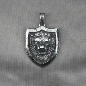 Vintage silver lion head shield pendant necklace made of durable titanium steel for men