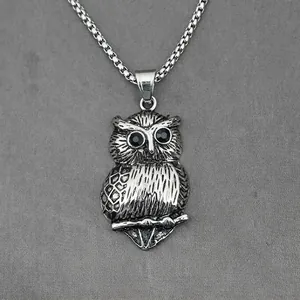 Retro Owl Pendant Necklace Stainless Steel Jewelry For Men Women Vintage Animal Bird Pendant With Rhinestone Eyes Hip Hop Accessory