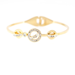Bracelet élégant en acier titane rose doré avec chiffres romains et zircones étincelants