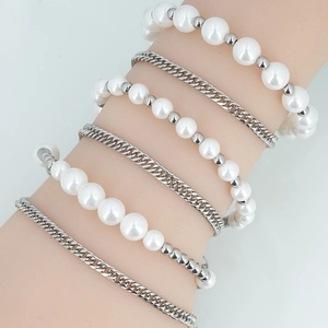 Bracelet Double Couche en Acier Inoxydable Mode Élégante Chaîne Gourmette avec Künstliche Perles d'Imitation Bijoux Réglables