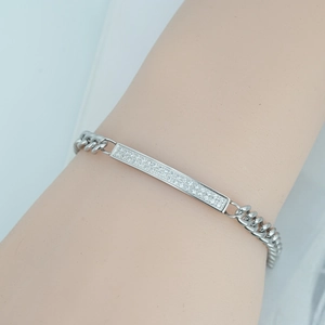 Minimalist silver Cuban chain bracelet with rectangular pave-set zircon accent plate