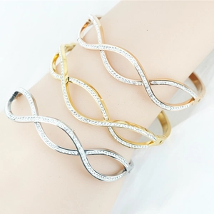 Titanium Steel Zirconia Wave Bangle For Women Elegant Infinity Shape Open Bracelet Fashion Jewelry Pave Rhinestone Hand Decor