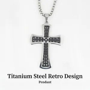 Collana con Pendente a Croce in Acciaio Inossidabile Vintage da Uomo Motivo a Greca Nero Strass Intarsiato Gioielli Moda Gotica