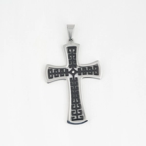 Collana con ciondolo a croce da uomo in acciaio inossidabile con intarsio nero e gemma