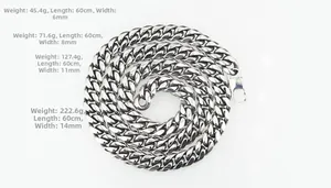 Catene a maglie cubane in argento lucido con larghezze da 6mm a 14mm su sfondo bianco