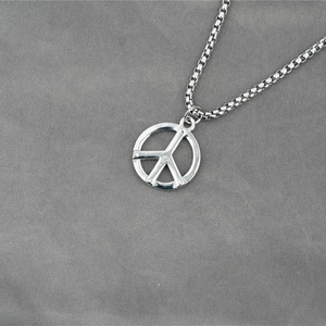 Collier pendentif signe de paix rétro en acier inoxydable avec chaîne foxtail pour hommes et femmes